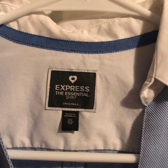 Express button up - Picture 3 of 3